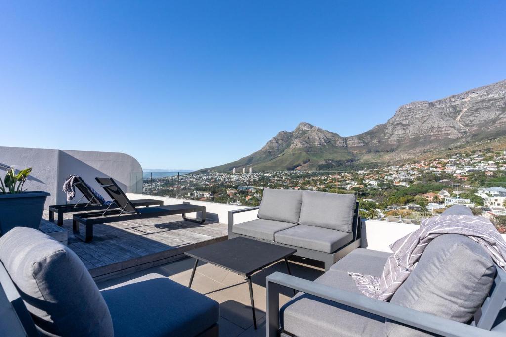 Stunning Penthouse with Perfect Mountain Views