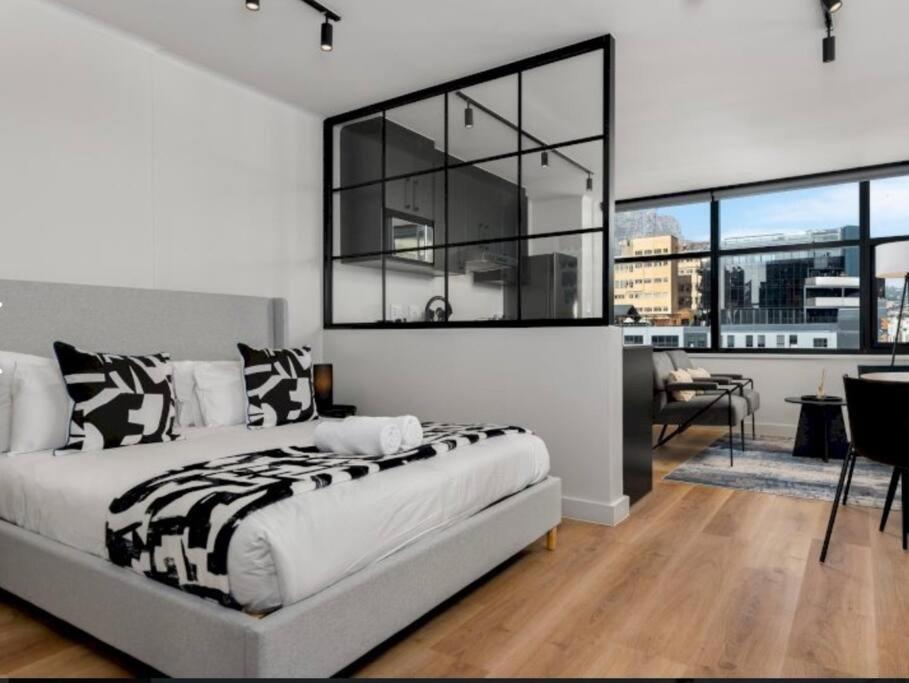 Stylish City Apartment