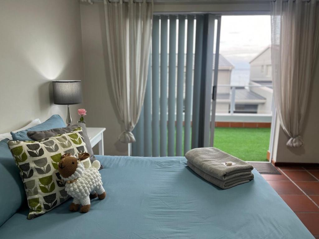 Suite at Bay