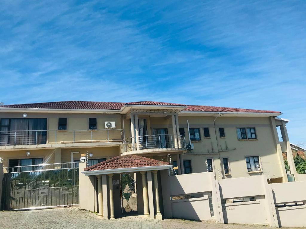 Sunset Bay Lodge