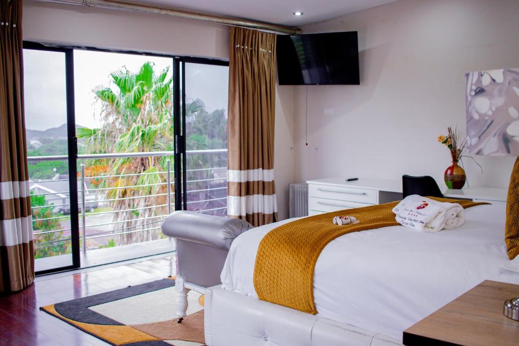 Sunset Events and Accommodation-East London