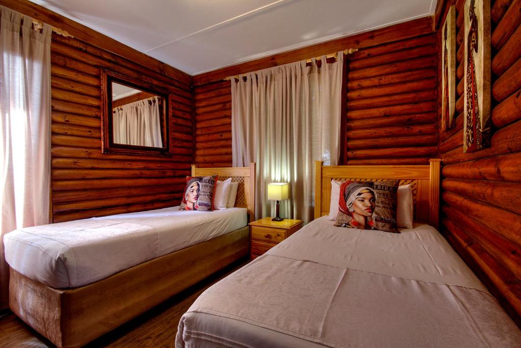 Sunset Lodge