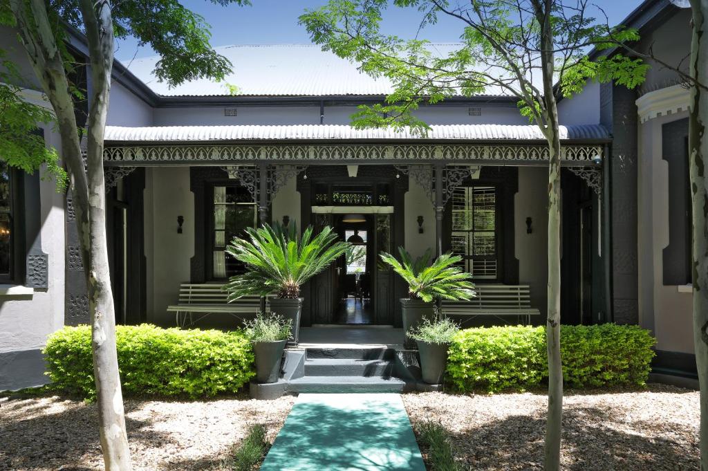 The Black House