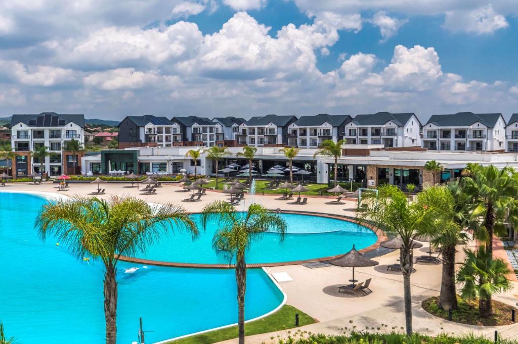 6 The Blyde Crystal Clear Lagoon 2 Bedroom Apartment
