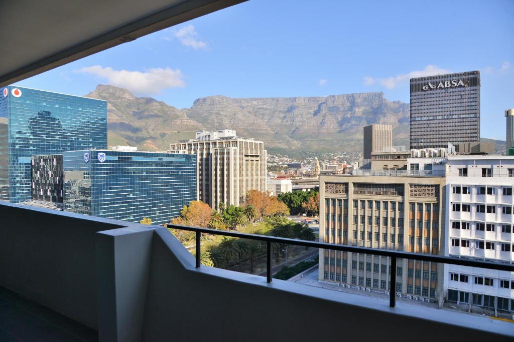 The Capetonian - Halal