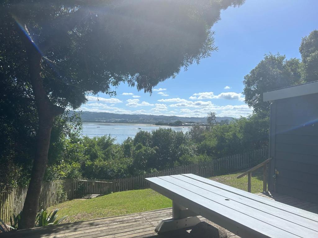 The Glen - direct access to lagoon and own mooring