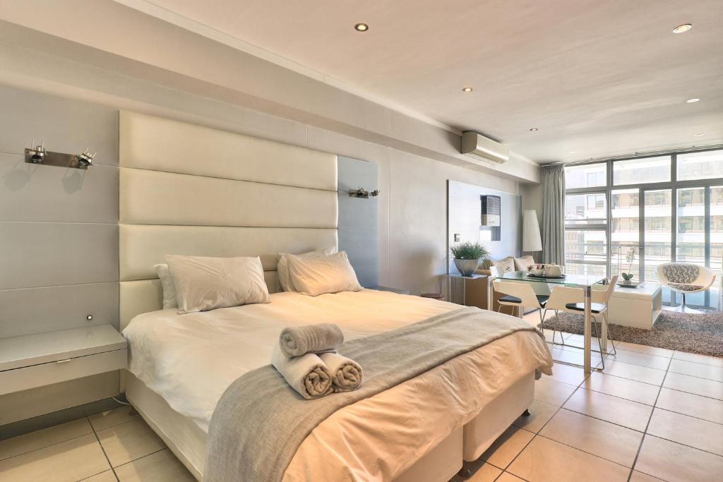 The Icon Studio Apartment 1000