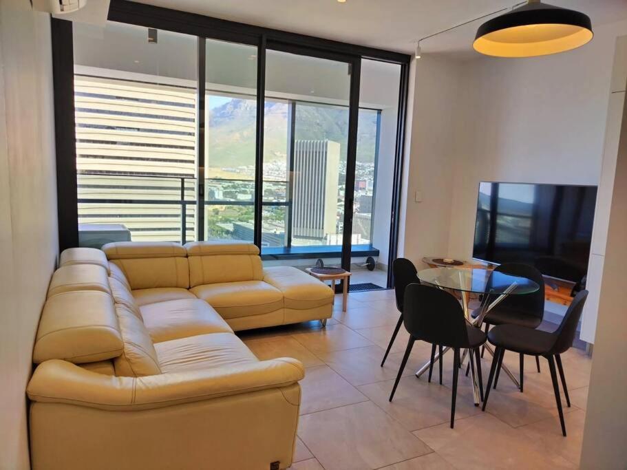 Luxury Apartment - The Rubik Self-Catering
