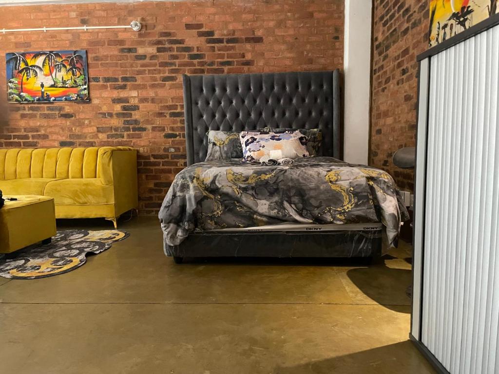 Maboneng- The Urban Chic - 01 - uncapped Wifi