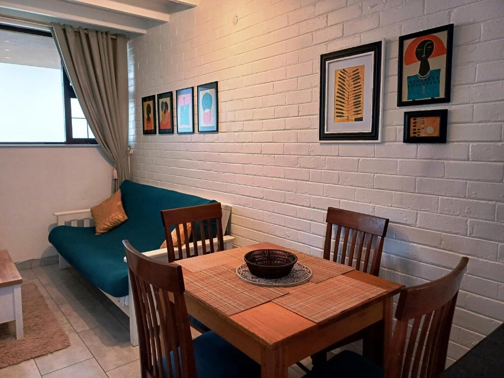 The Tangerine Sun at 2 Sea Park Terrace