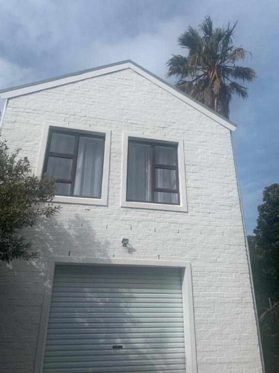 Two Palms Cottage