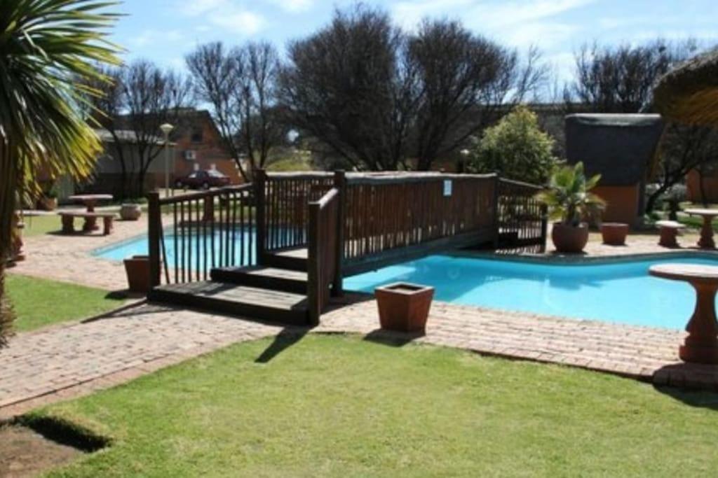 Ultra Upmarket Modern Studio Apartment at Bains Lodge