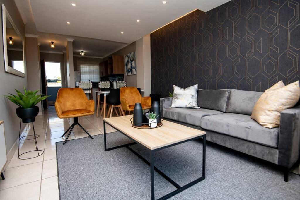 Unit 416 at Menlyn Place