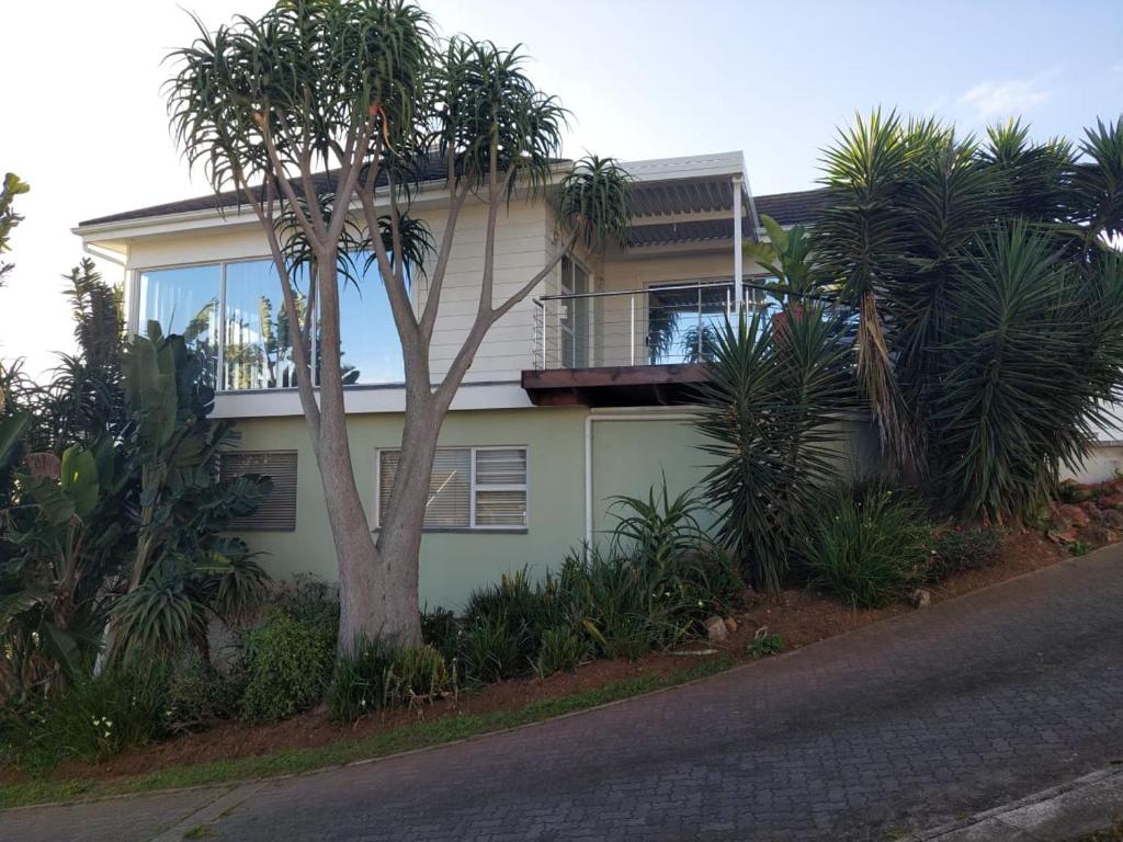 EIGHT VILLA DE PORT iKamva