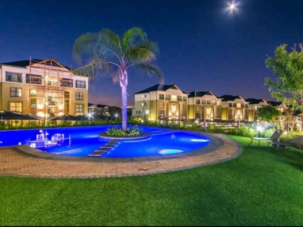 URlyfstyle Cottage Near Mall of Africa