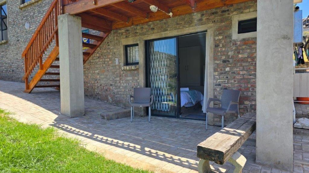 Valley view Flatlet