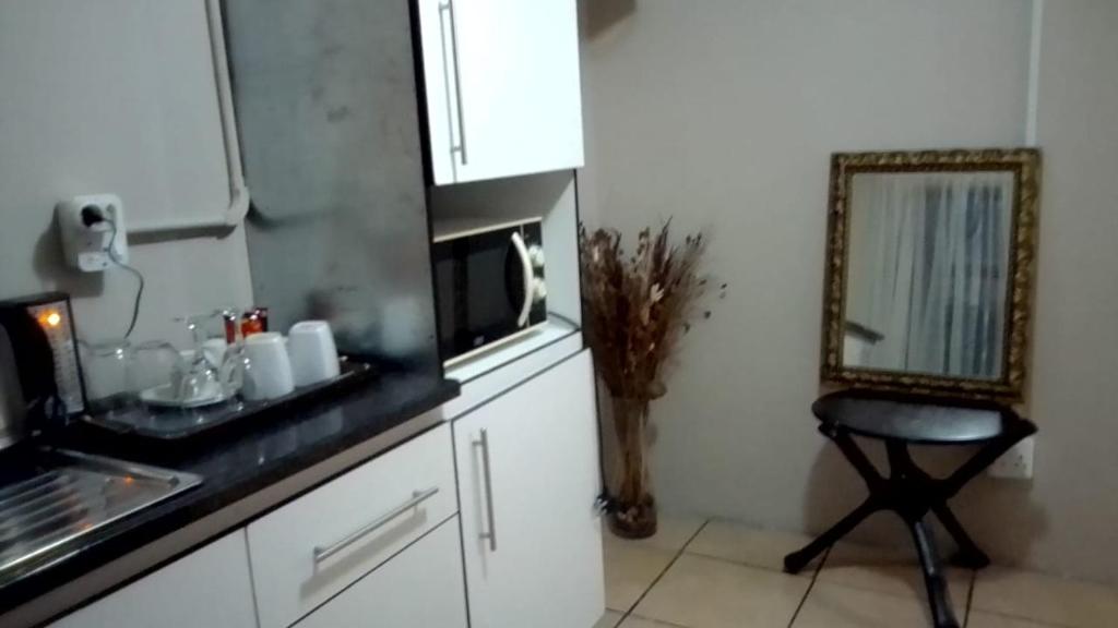 Vee’s Guest House
