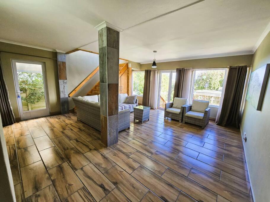 Vibe Beach House