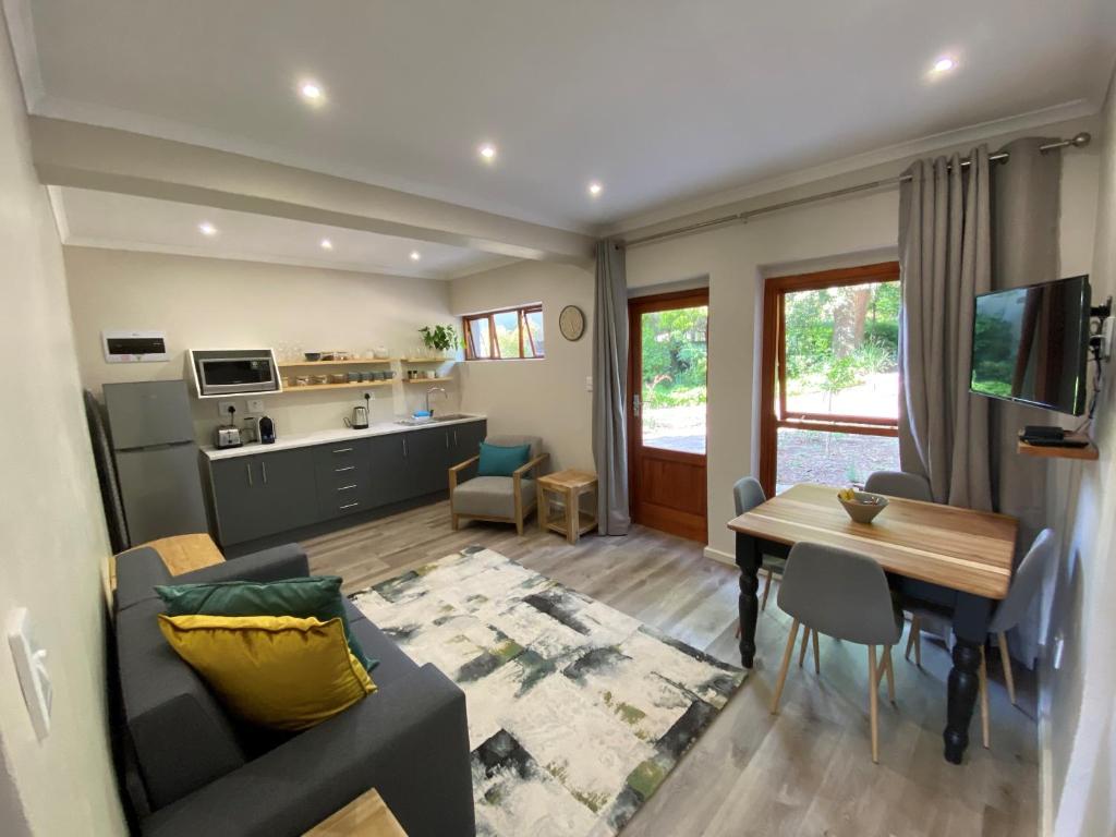 Viettz Suite Annex