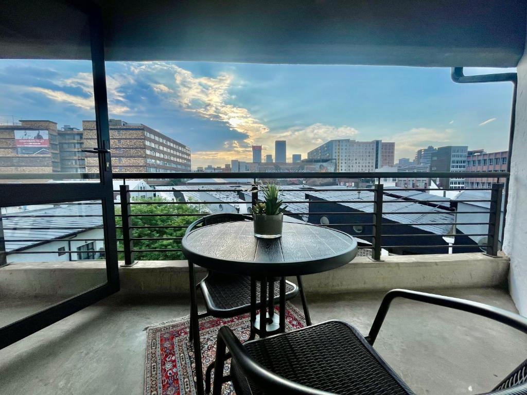 Work & Leisure Studio Apartment - CosyCityCraft