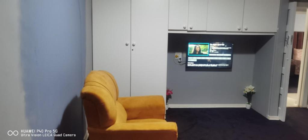 Yellow Stars Guesthouse Get 2hrs 3hrs Day Rest